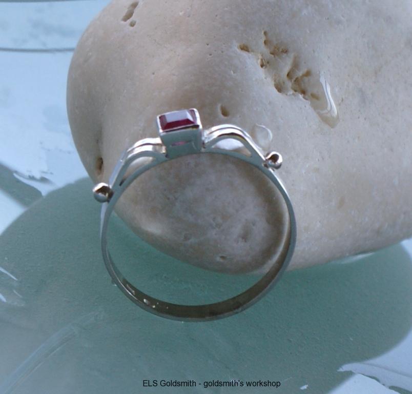 Dámsky prsteň, originál z ELS